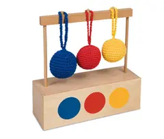 Imbucare Box With 3 Colored Knit Balls